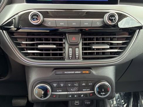 New 2025 Ford Escape Active w/ Cold Weather Package image 27