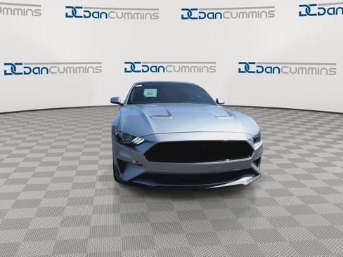 Used 2020 Ford Mustang GT Premium w/ Equipment Group 401A RWD image 3