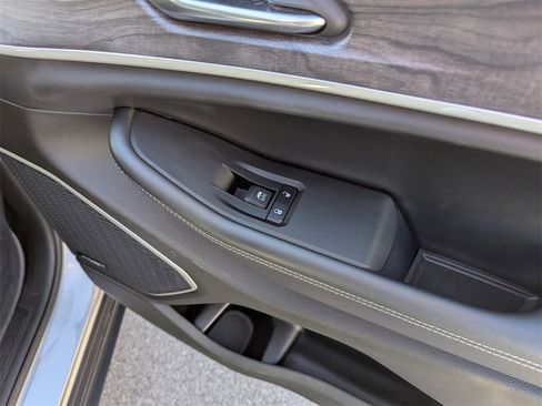 Used 2021 Jeep Grand Cherokee L Limited image 38