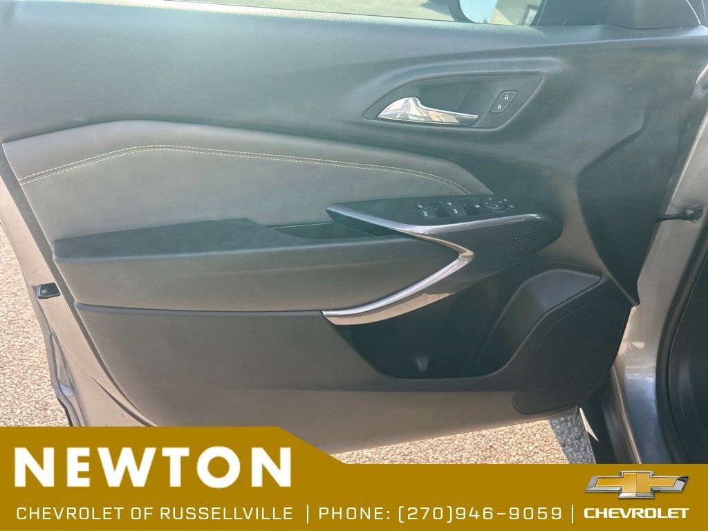 Used 2024 Chevrolet Trax ACTIV w/ Driver Confidence Package FWD image 8