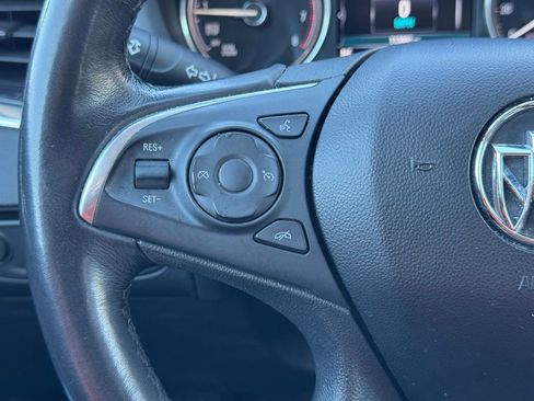 Used 2019 Buick Enclave Essence image 31