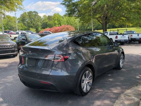 Used 2020 Tesla Model Y Long Range AWD/4WD image 5