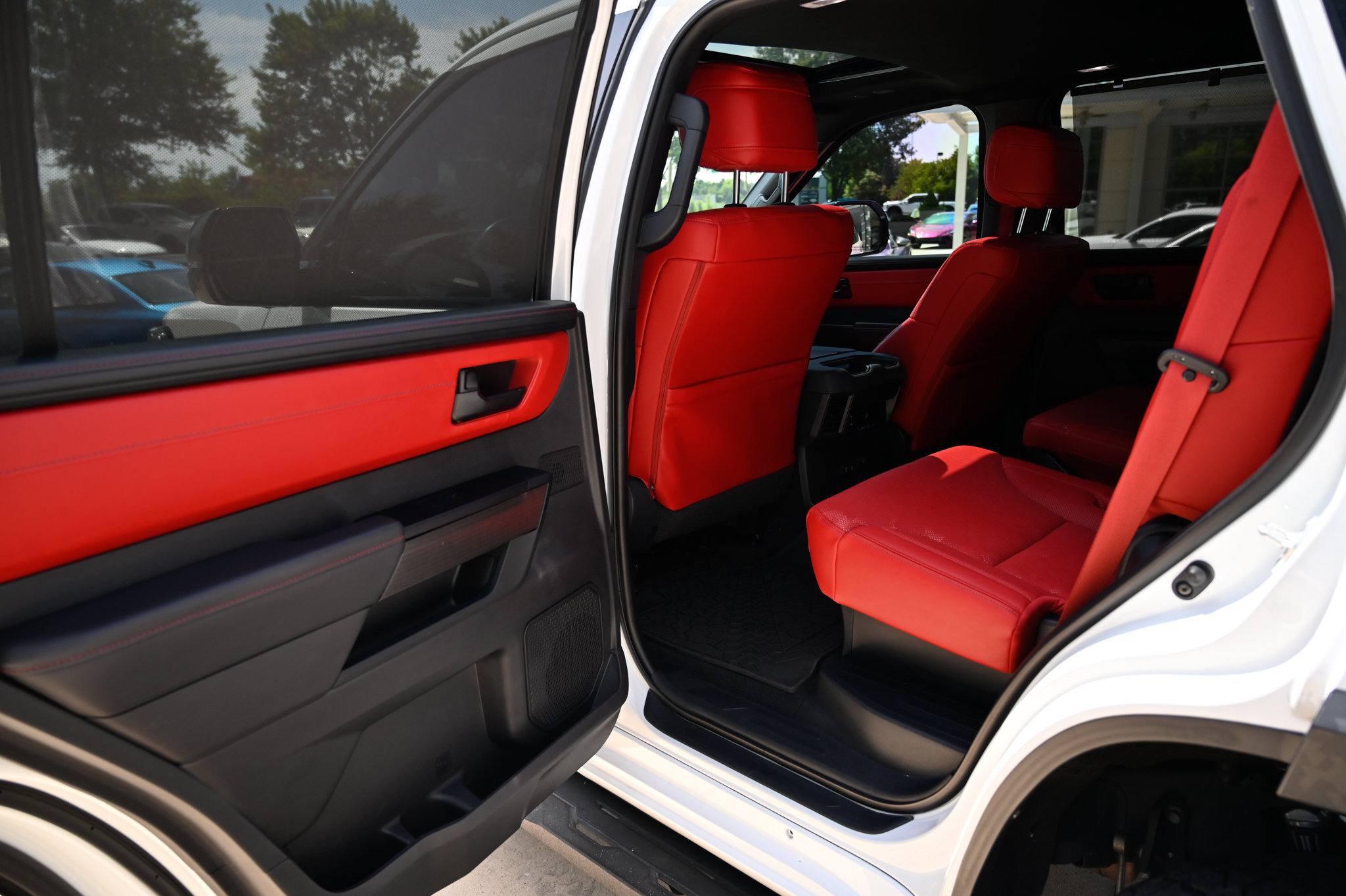 Used 2024 Toyota Sequoia TRD Pro AWD/4WD image 35