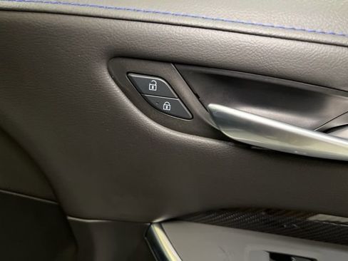 Used 2025 Cadillac XT4 Sport w/ Technology Package image 63