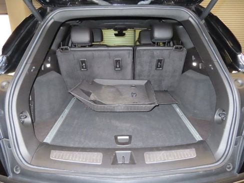 Certified 2023 Cadillac XT5 Sportv w/ Technology Package image 27