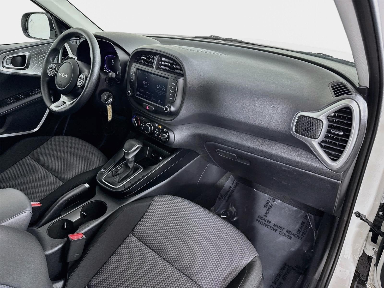 Certified 2025 Kia Soul LX w/ LX Technology Package FWD image 26