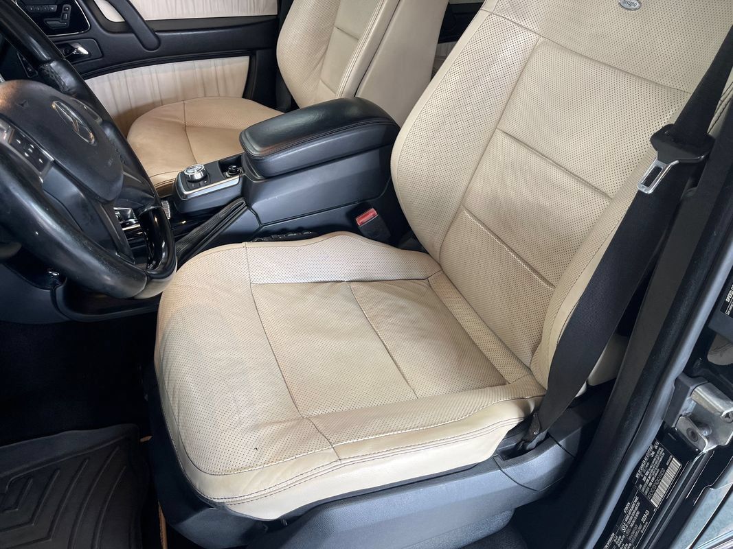 Used 2013 Mercedes-Benz G 63 AMG 4MATIC image 36