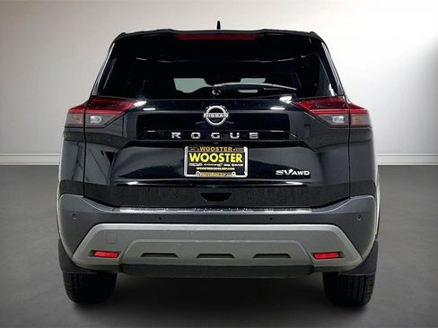 Used 2023 Nissan Rogue SV image 6