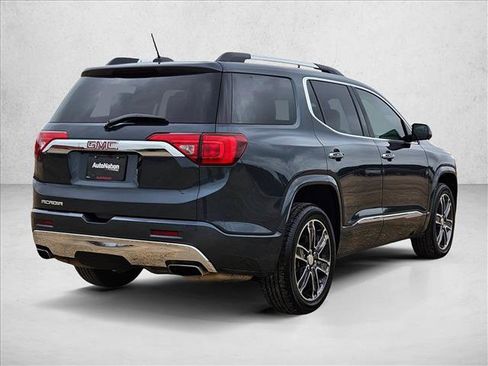 Used 2019 GMC Acadia Denali w/ Technology Package FWD image 5