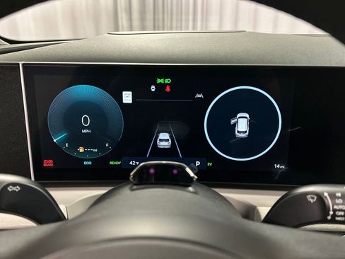 New 2026 Hyundai Tucson Limited image 14