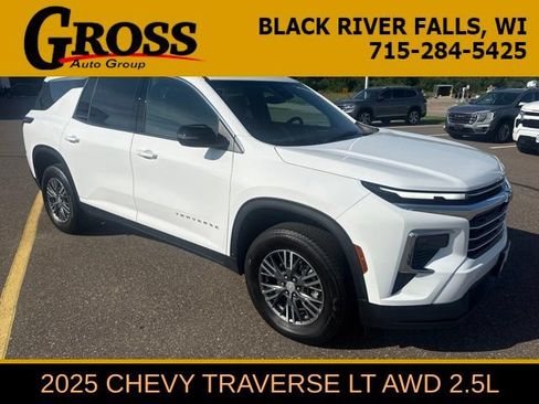 Used 2025 Chevrolet Traverse LT AWD/4WD image 1