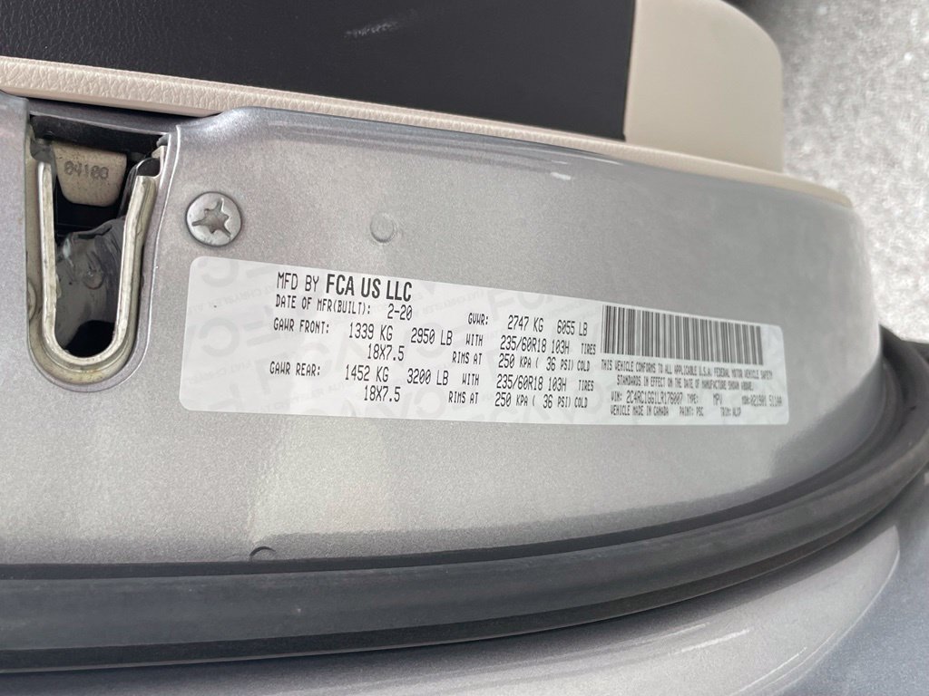 Used 2020 Chrysler Pacifica Limited FWD image 10