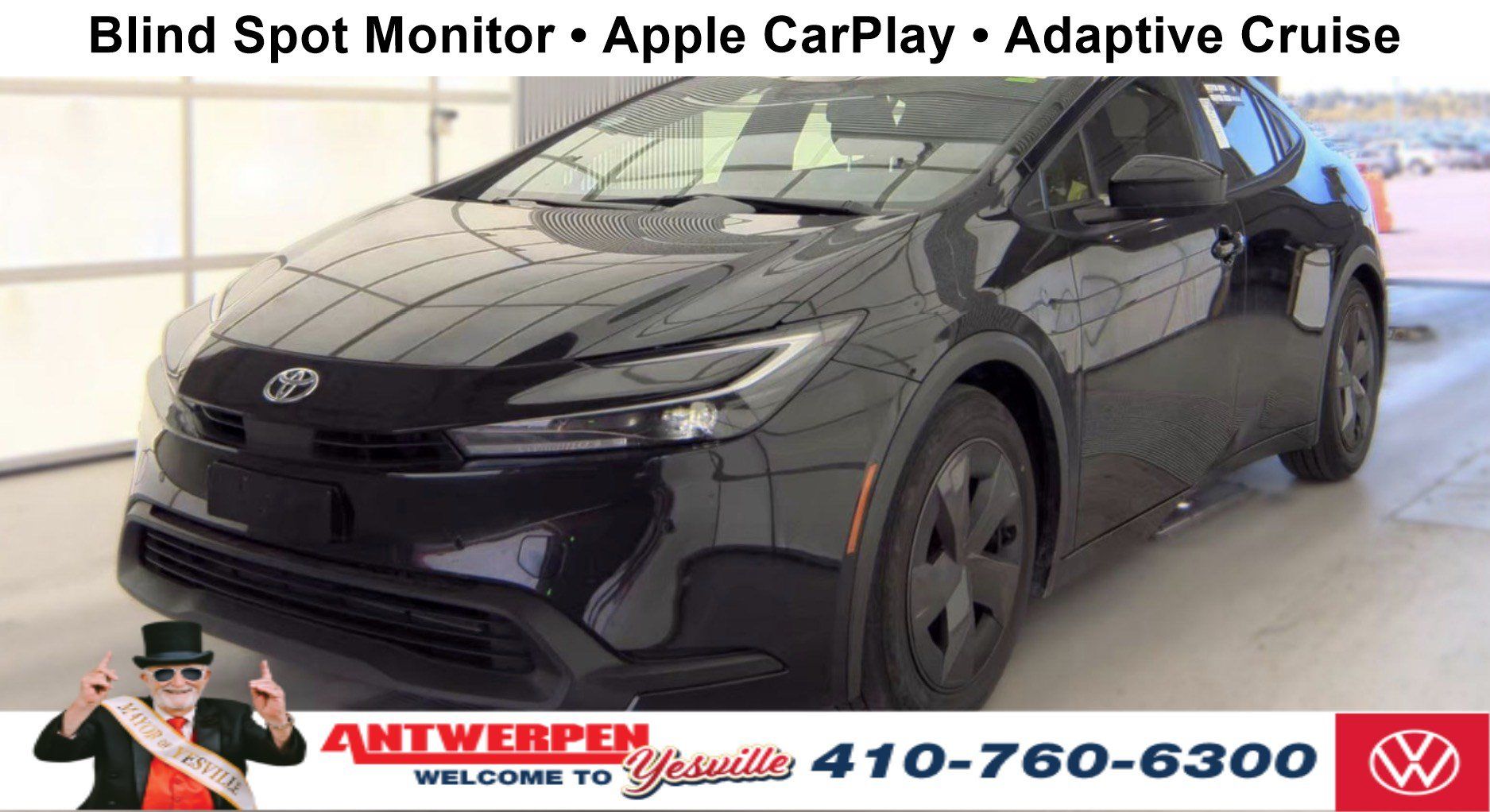 Used 2025 Toyota Prius LE FWD image 1