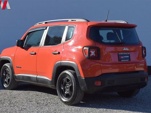 Used 2017 Jeep Renegade Sport image 2