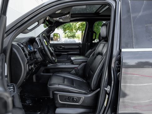Used 2019 RAM 1500 Limited AWD/4WD image 4