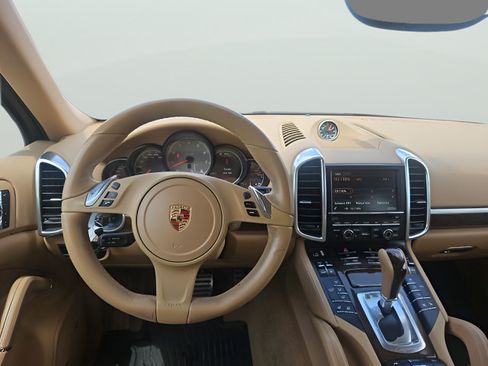 Used 2013 Porsche Cayenne S AWD/4WD image 10