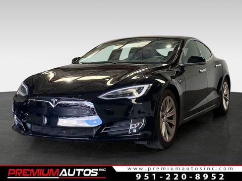 Used 2018 Tesla Model S 75D image 1