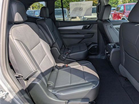 New 2026 Buick Enclave Preferred w/ Power Package image 8