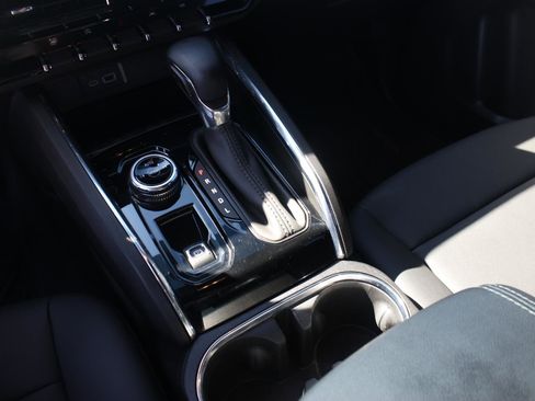 Used 2025 GMC Canyon Elevation w/ Convenience Package image 27