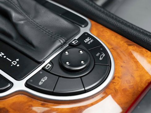 Used 2005 Mercedes-Benz SL 500 image 39
