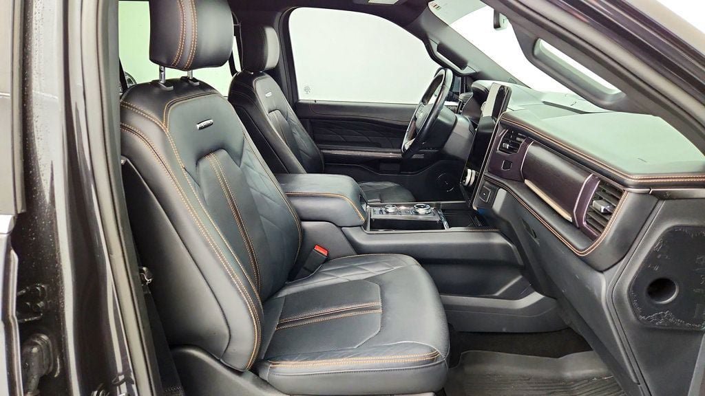 Used 2022 Ford Expedition Platinum AWD/4WD image 23