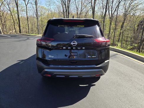 Used 2023 Nissan Rogue SL w/ SL Premium Package AWD/4WD image 8
