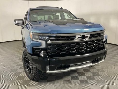Used 2024 Chevrolet Silverado 1500 ZR2 w/ Technology Package AWD/4WD image 10