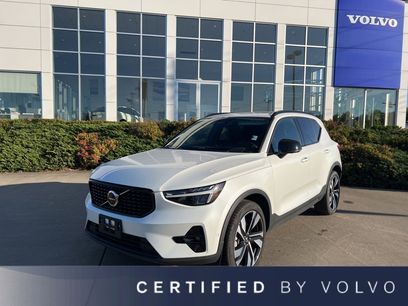 Used 2025 Volvo XC40 B5 Plus