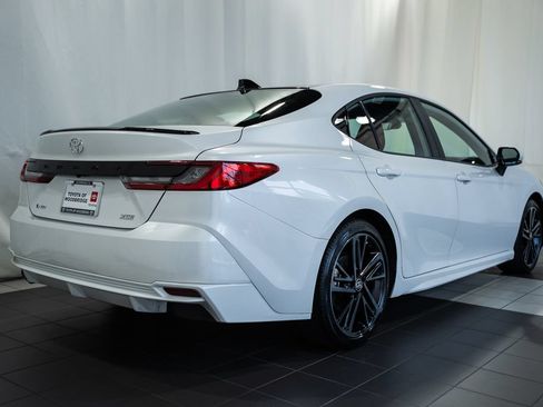Used 2026 Toyota Camry XSE FWD image 4