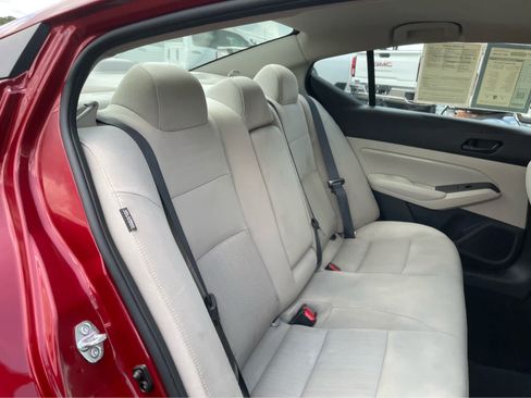 Used 2025 Nissan Altima 2.5 SV FWD image 23