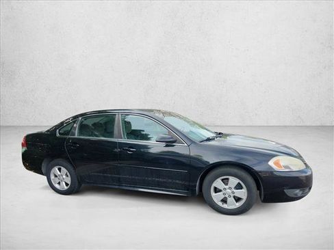 Used 2011 Chevrolet Impala LT FWD image 15