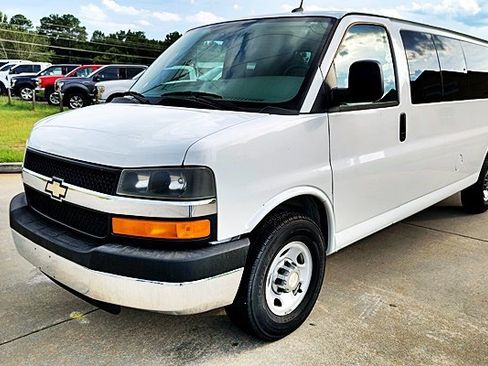 Used 2012 Chevrolet Express 3500 LT w/ LT Preferred Equipment Group RWD image 5