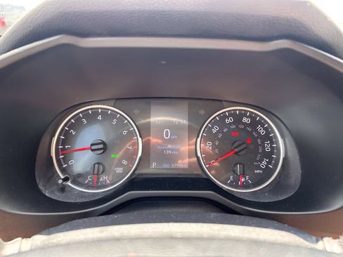 Used 2019 Toyota RAV4 XLE w/ Protection Package FWD image 31