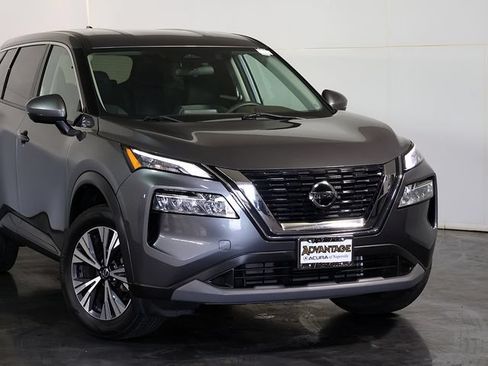 Used 2021 Nissan Rogue SV AWD/4WD image 6