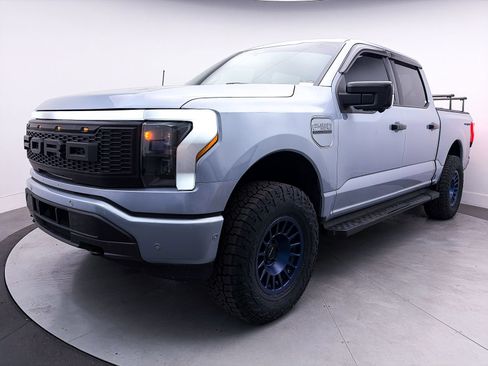 Used 2022 Ford F150 Lightning Lariat w/ Max Trailer Tow Package image 13