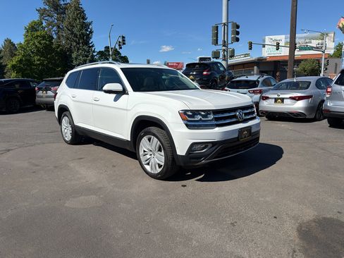 Used 2018 Volkswagen Atlas SEL Premium AWD/4WD image 10