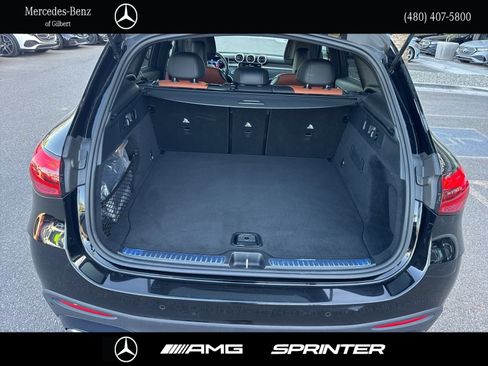 Used 2024 Mercedes-Benz GLC 300 image 6