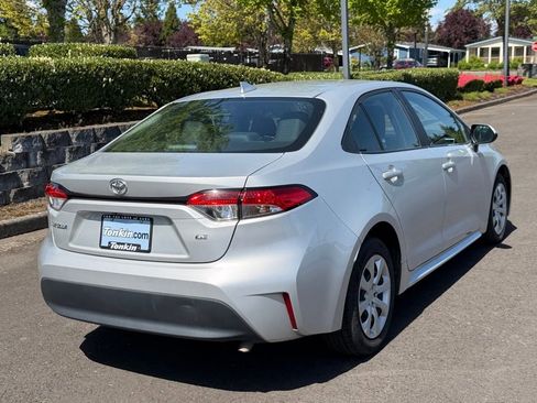 Used 2023 Toyota Corolla LE FWD image 7