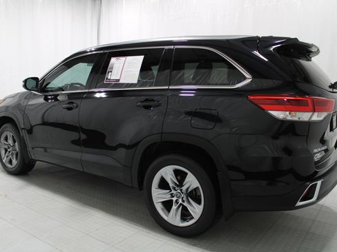 Used 2018 Toyota Highlander Limited Platinum AWD/4WD image 8