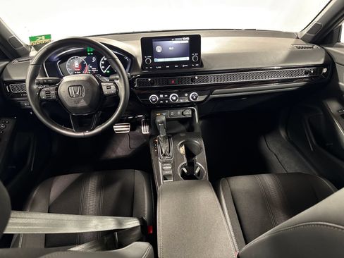 Used 2025 Honda Civic Sport image 4