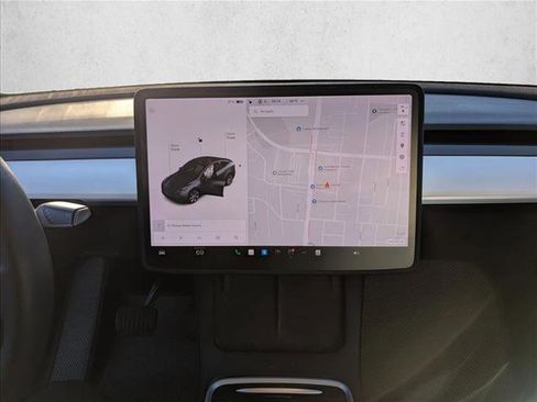 Used 2021 Tesla Model Y Long Range image 11