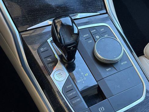 Used 2020 BMW 330i Sedan w/ Convenience Package image 27