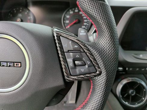Used 2018 Chevrolet Camaro ZL1 RWD image 17
