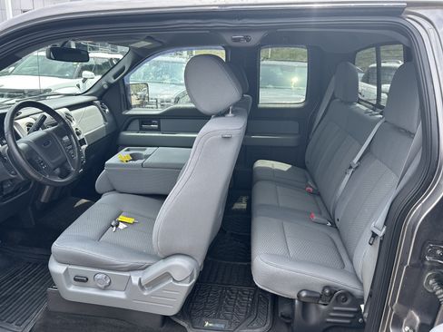 Used 2014 Ford F150 XLT w/ Equipment Group 302A Luxury AWD/4WD image 17