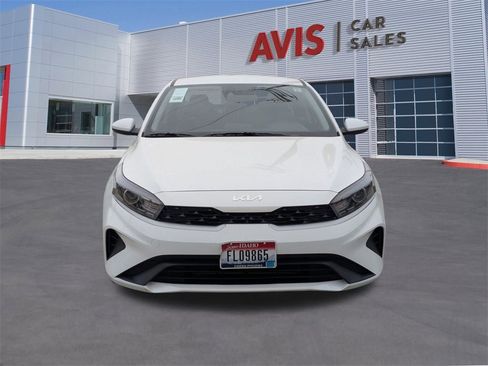 Used 2024 Kia Forte LXS image 2