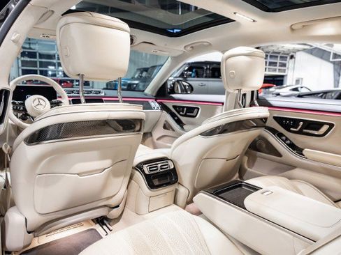 Used 2025 Mercedes-Benz S 63 AMG S image 24