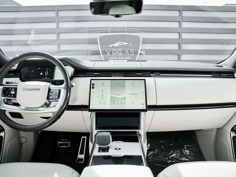 Used 2024 Land Rover Range Rover Long Wheelbase SE image 62