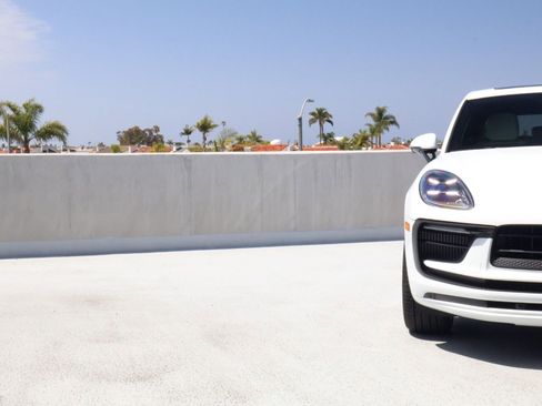 New 2026 Porsche Macan S AWD/4WD image 12