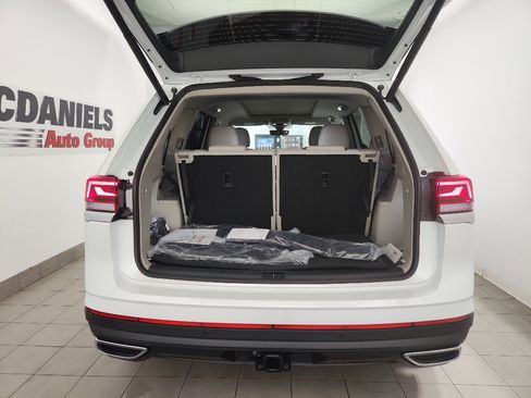 New 2026 Volkswagen Atlas SE FWD image 37