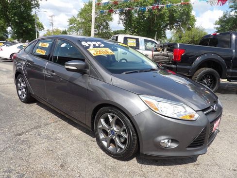 Used 2013 Ford Focus SE FWD image 3